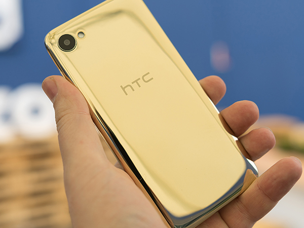 "إتش تي سي" تطرح هاتفيها HTC Desire 12  وHTC Desire 12+ في سوق المملكة